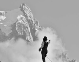 Cie Lézards Bleus-Antoine Le Menestrel_Albert Smith_romantisme_Chamonix©Christophe Boillon