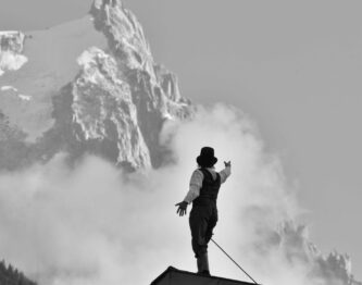 Cie Lézards Bleus-Antoine Le Menestrel_Albert Smith_romantisme_Chamonix©Christophe Boillon