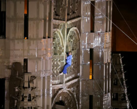 Cie Lézards Bleus-Antoine Le Menestrel_La Surprise en carton_Albi