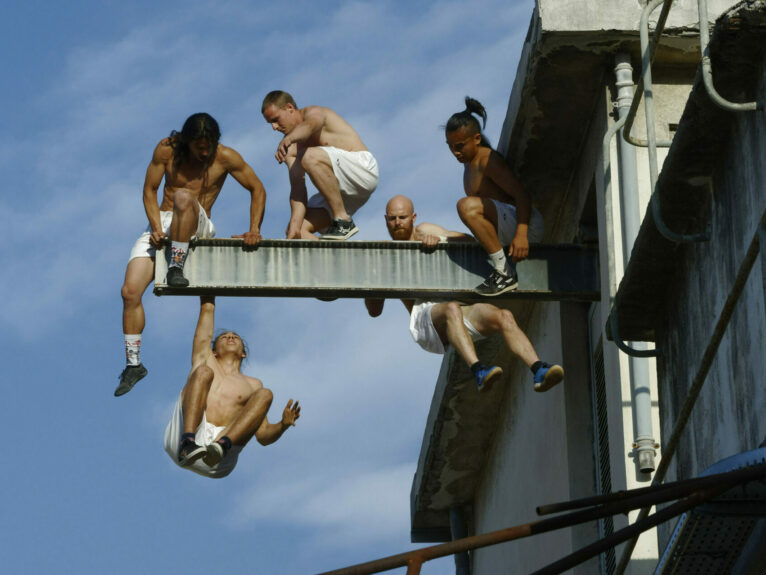 Cie Lézards Bleus-Antoine Le Menestrel_Lignes de vie_Nice_retourne©Nathalie Sternalski