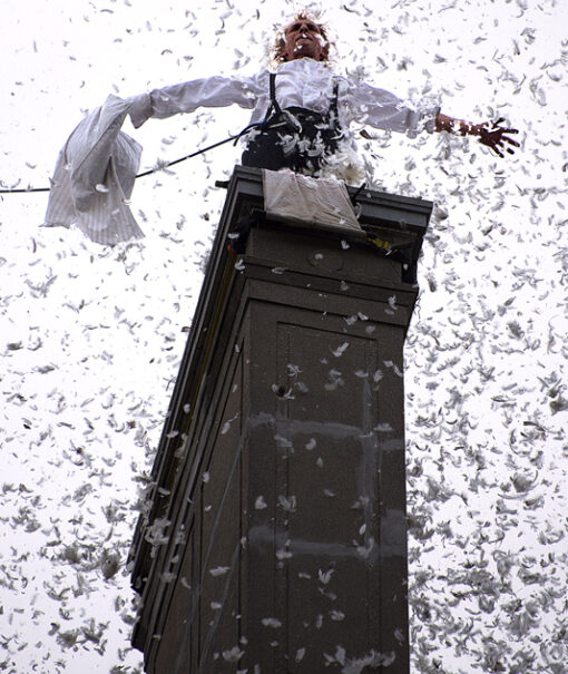 Cie Lézards Bleus-Antoine Le Menestrel_Service à tous les étages_Fest Onze Bouge-Paris©D Jouxtel